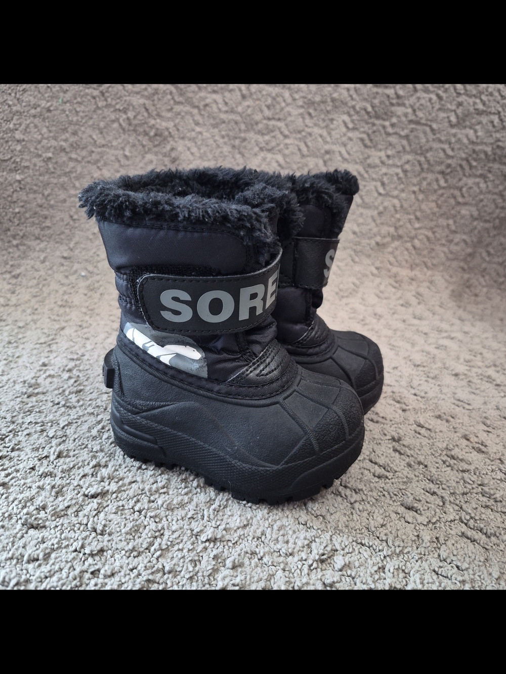 SOREL Kids' Black Winter Snow Boots - Insulated Waterproof Design  Size 5 CHILD